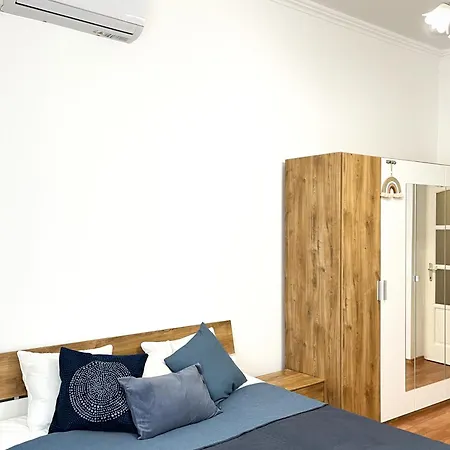 Majestic Residency - 3 Bedrooms *