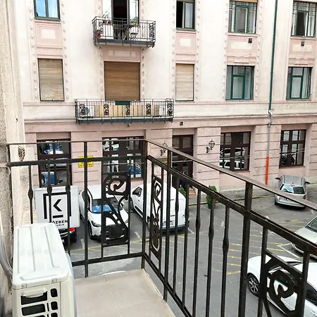 Majestic Residency - 3 Bedrooms Apartment Budapest