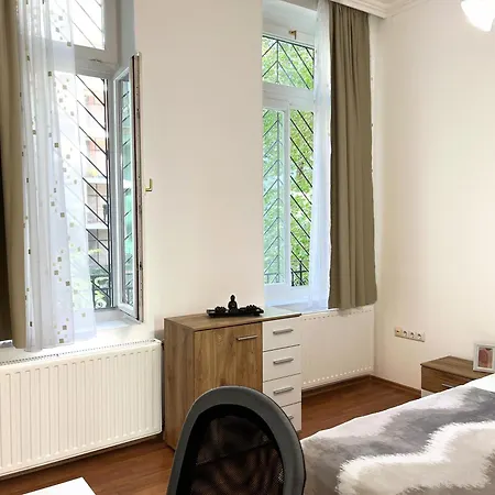 Apartment Majestic Residency - 3 Bedrooms Budapest